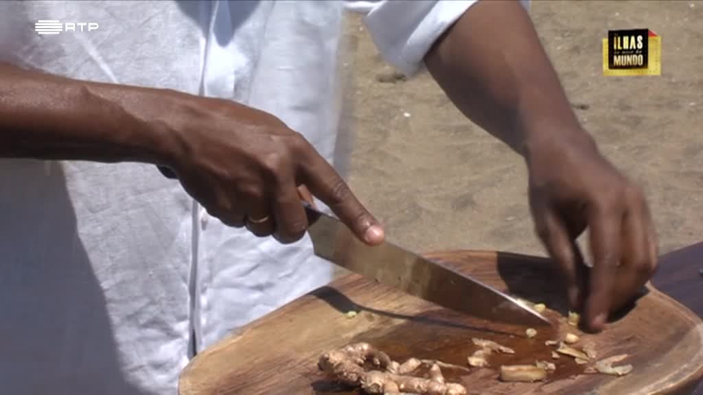 Imagem de As Ilhas do Meio do Mundo - Santo António - Príncipe / Praia Boi / Pico Papagaio /Abacaxi