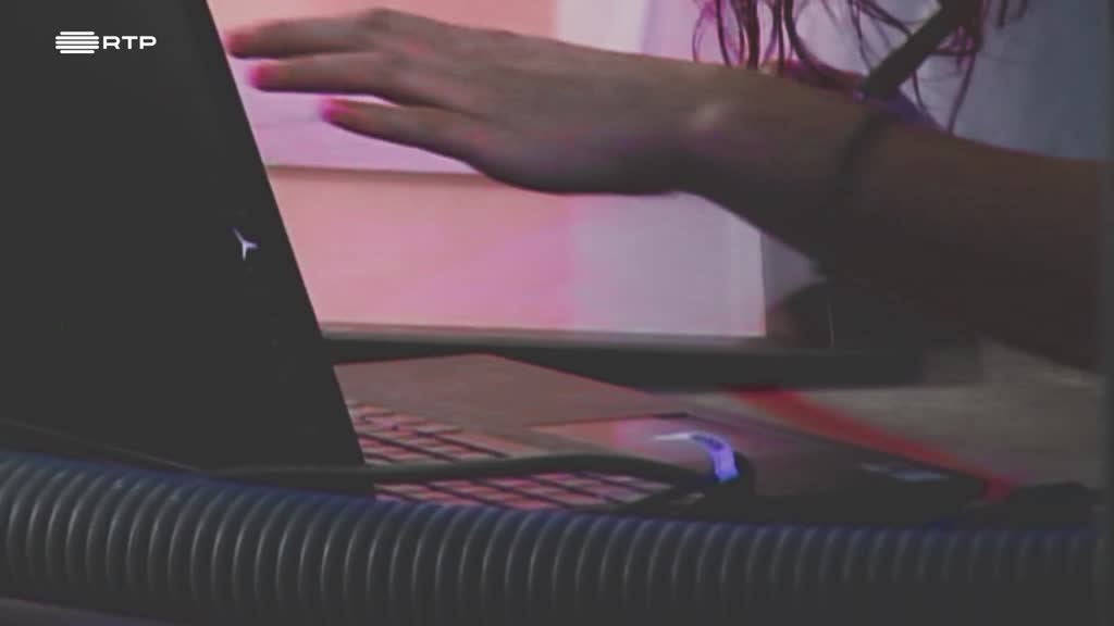 Imagem de Scroll - Realidades Paralelas e Perpendiulares: Web 3.0