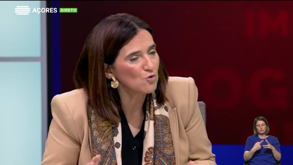 Imagem de Fronteira Política - Paulo Simões - PSD | Cristina Calisto - PS