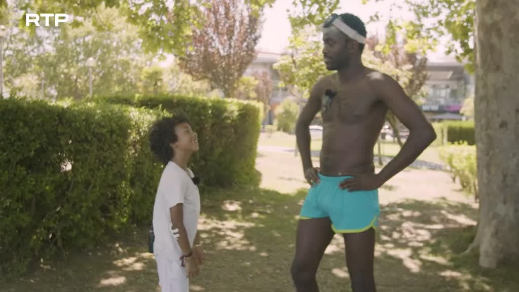 Imagem de Juro Que Aconteceu - Éllàh, Mariana Badan e Sani Dubois
