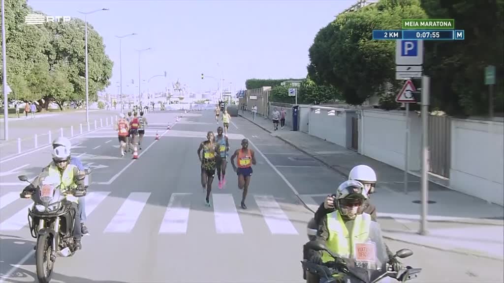 Imagem de Atletismo: 15ª Hyundai Meia Maratona do