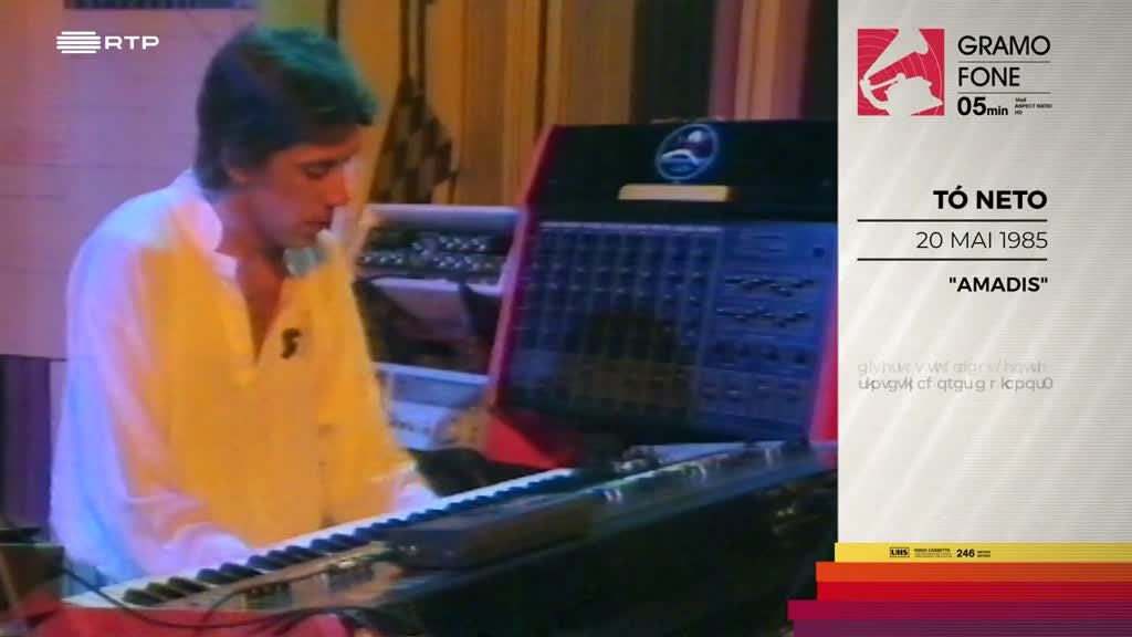 Imagem de Gramofone - Tó Neto - Amadis