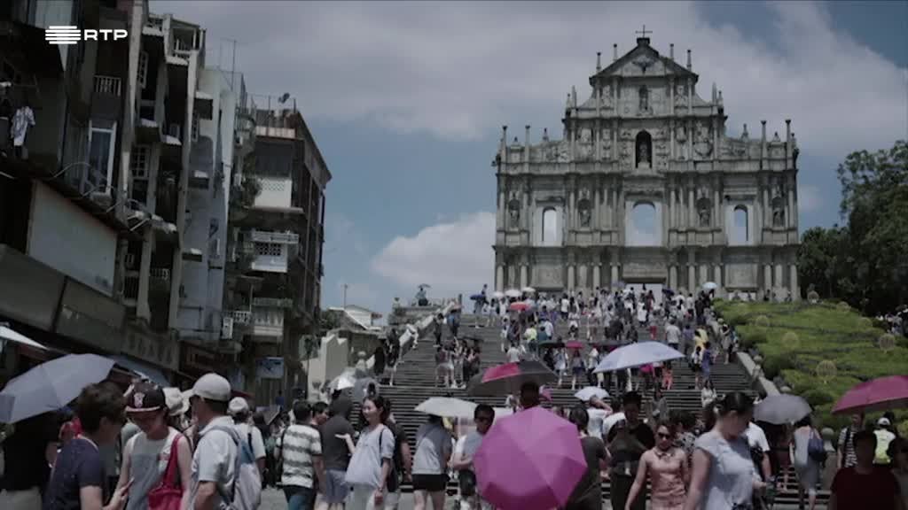 Imagem de Impressões do Oriente: As Viagens de Fe