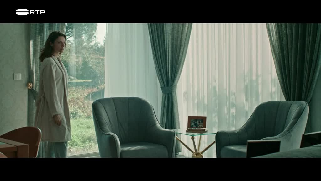 Imagem de Sombra - Uma Mãe Sabe