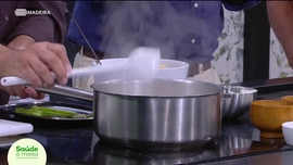 Imagem de Sade  Mesa