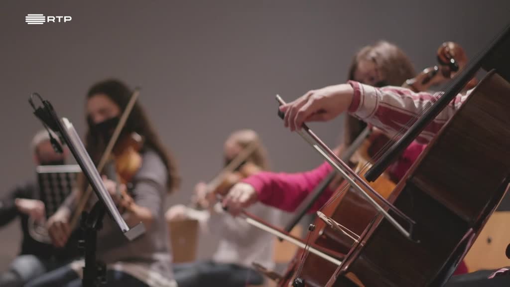 Imagem de Portugal de... - Martim Sousa Tavares