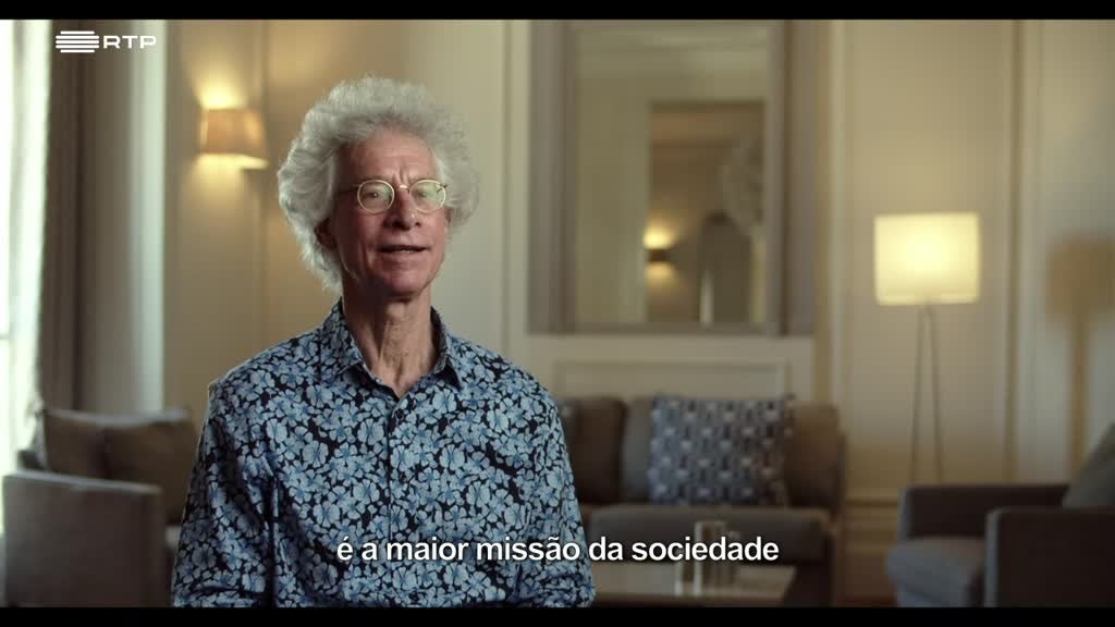 Imagem de Raízes e Frutos - Educação e Criatividade