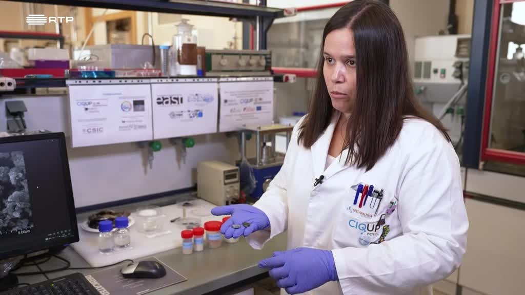 Imagem de Biosfera - Crescimento Azul