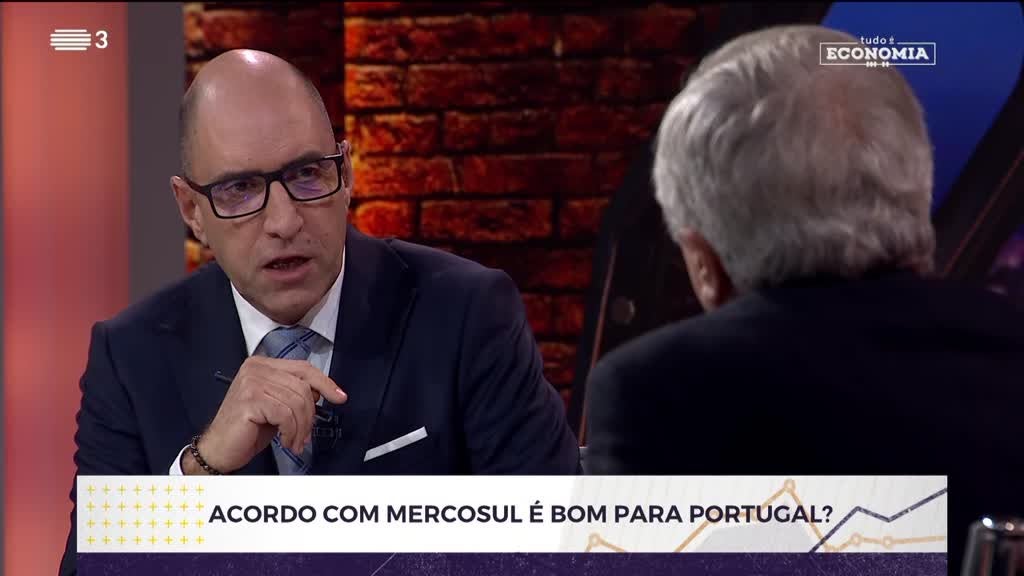 Imagem de Tudo é Economia