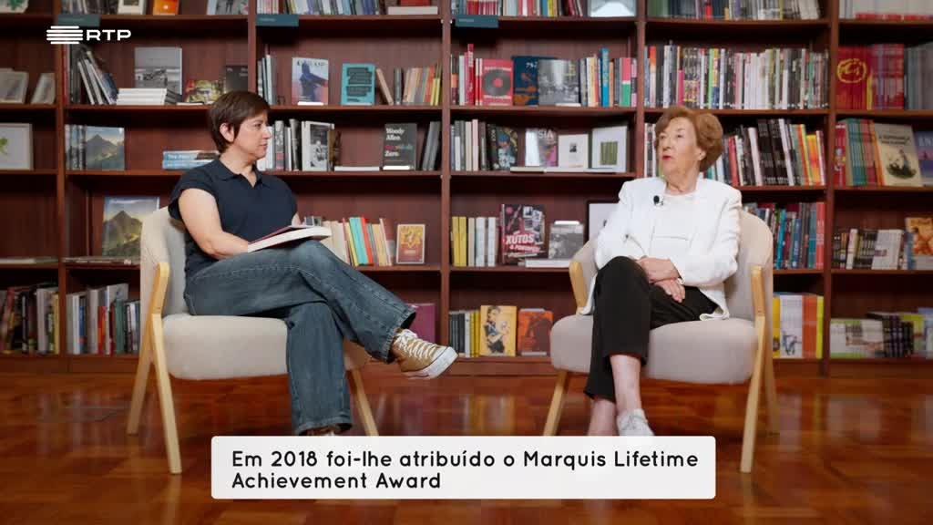 Imagem de Todas as Palavras - Teolinda Gersão autora de «Autobiografia não escrita de Martha Freud» e Katy Hessel autora de «A História da Arte sem homens»