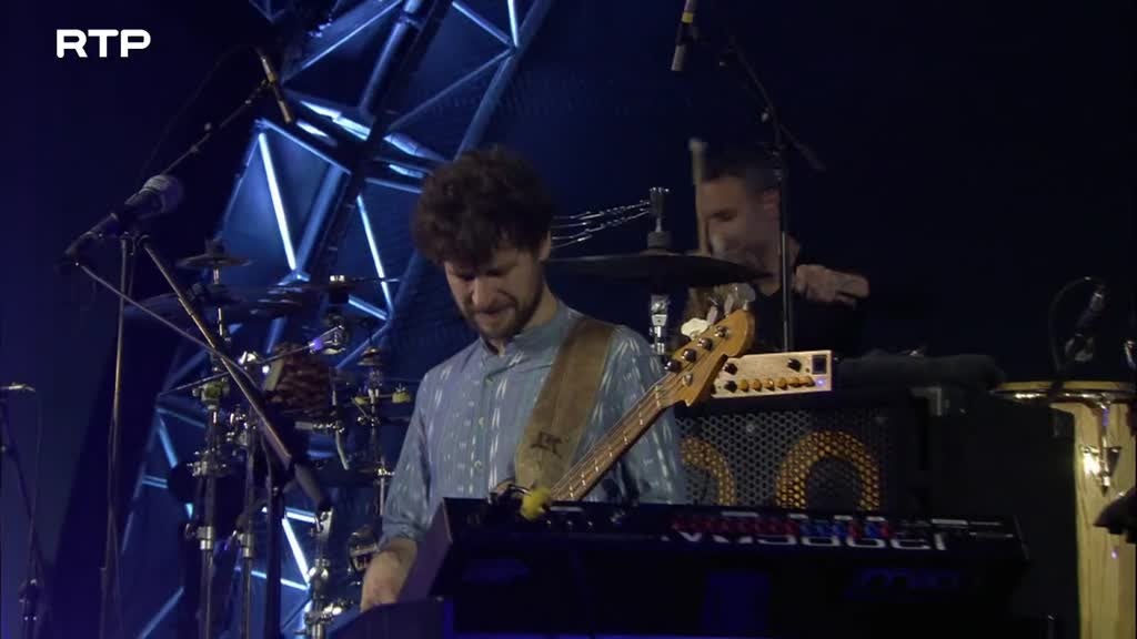 Imagem de Snarky Puppy ao vivo no Baloise Session