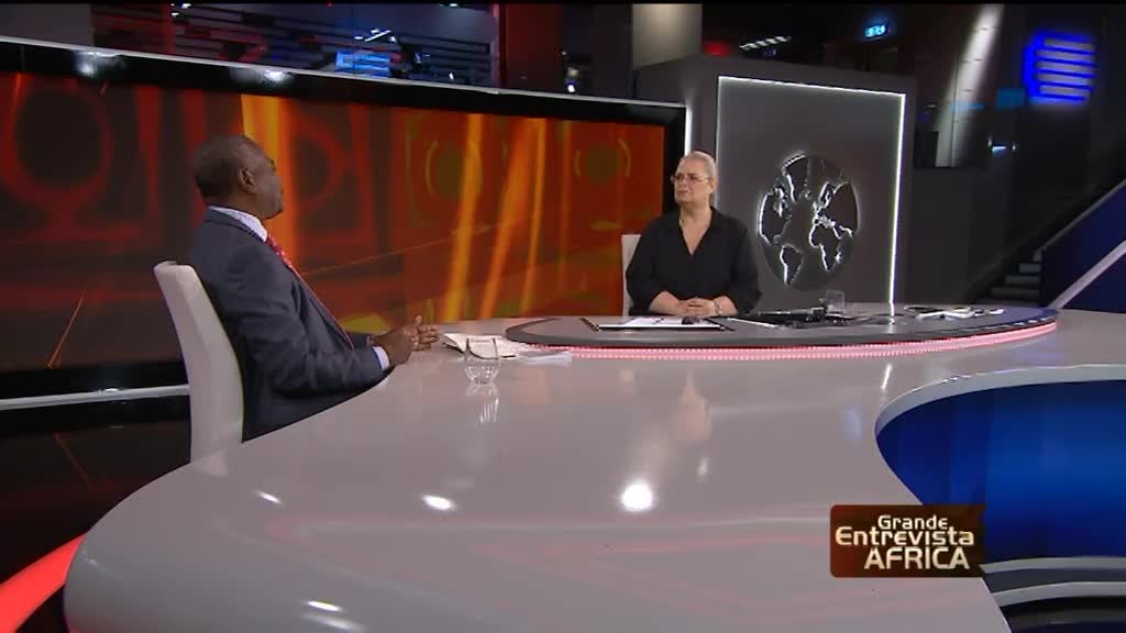 Imagem de Grande Entrevista África - Abel Chivukuvuku