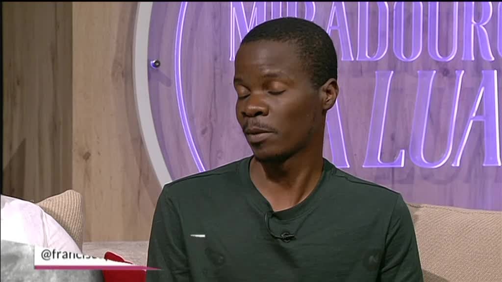 Imagem de Miradouro da Lua - Israel Campos, Francisco Panguana Jr., Aristóteles Kandimba, Nádia Almeida, Renata Torres, Marina Martin, Ammy Injai...