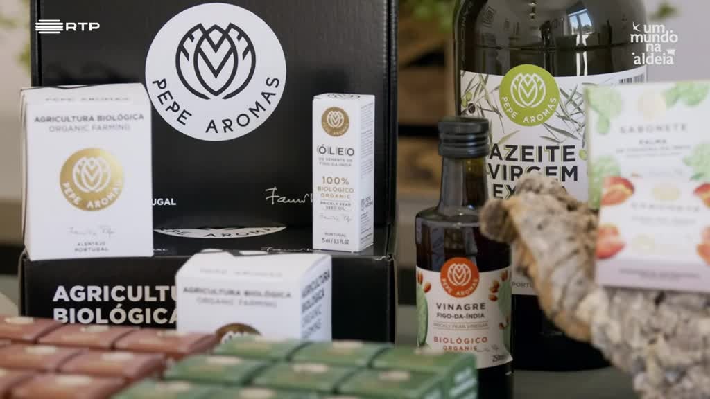 Imagem de Um Mundo na Aldeia - Palaçoulo e Azaruja