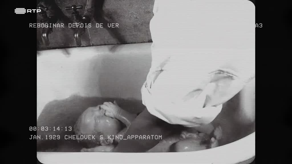 Imagem de Rebobinar Depois de Ver - O Homem da Câmara de Filmar