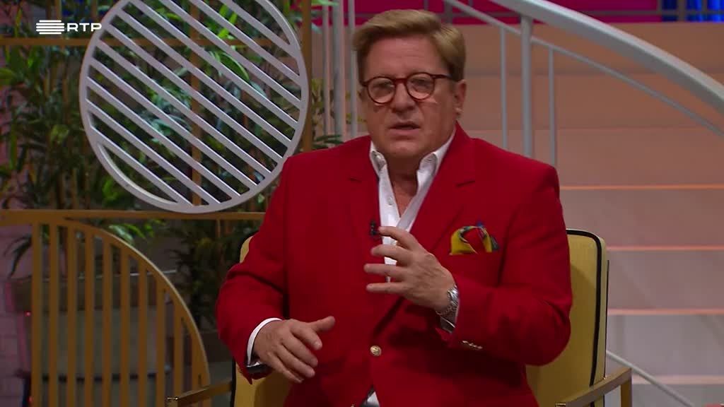 Imagem de Cá Por Casa Com Herman José - Pedro Abrunhosa, Carolina Deslandes, Diogo Piçarra, Cláudio Souto, Nuno Galopim