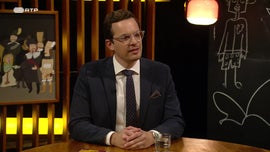 Imagem de Neste episdio temos visitas reais, jornais, e revistas, uma grande burlona e um terrvel crime que acaba com uma cabea