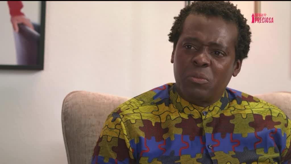 Imagem de Querida Preciosa - A Maquilhadora e o Senhor Triste com a Juventude