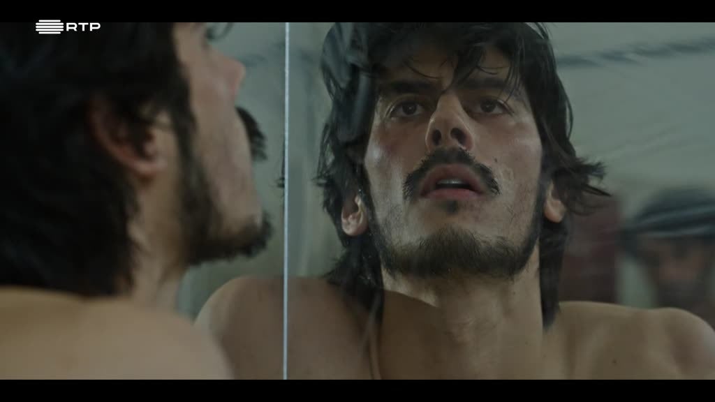 Imagem de O Americano - Nem Deus Faz Planos de Fuga, Nem Eu Milagres