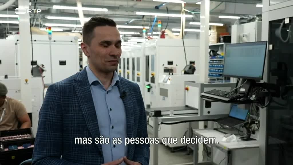 Imagem de TecNet - iPhones recondicionados. Reportagem na Swappie, a maior recondicionadora de iPhones da Europa.