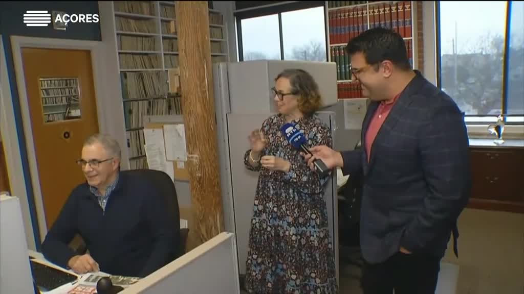 Imagem de De Cá P'ra Lá | T4 - Jorge Ferreira | Marc Dennis | Doris Arruda