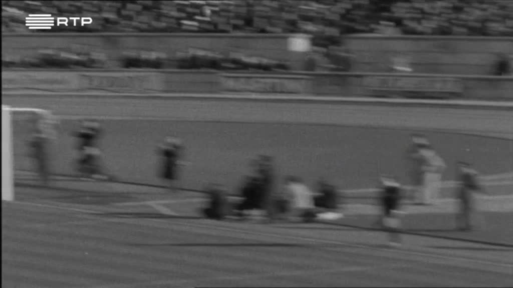 Imagem de A Caminho do Mundial - Portugal x Turquia -1965