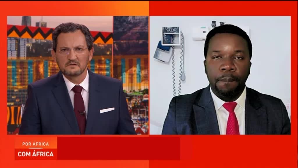 Imagem de Por África - Com África - Surtos de Doenças em África