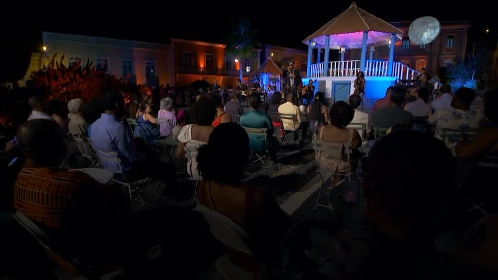 Imagem de São Filipe Convida - Ilha do Fogo - CV - Loony Johnson