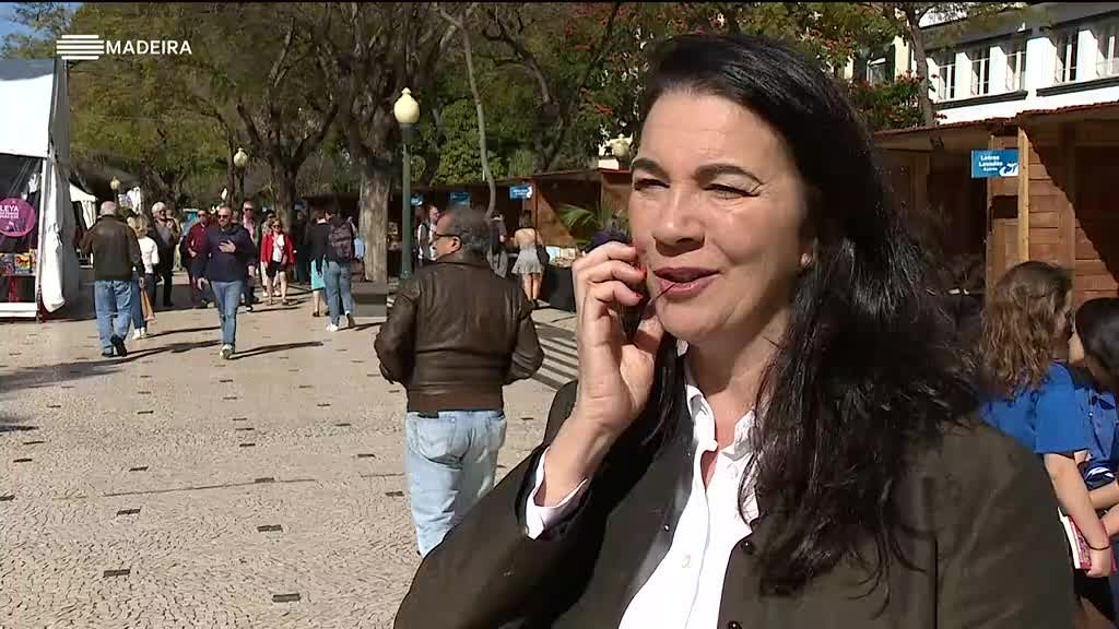 Imagem de Especial Casa das Artes: Feira do Livro