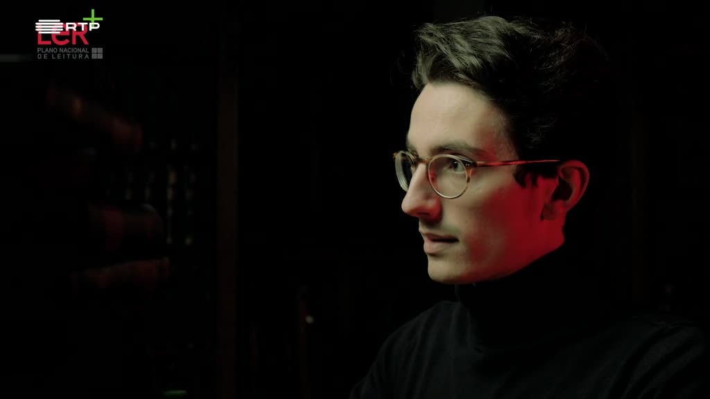 Imagem de Aos Papéis