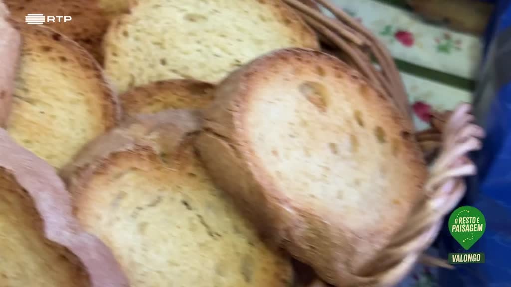 Imagem de O Resto é Paisagem