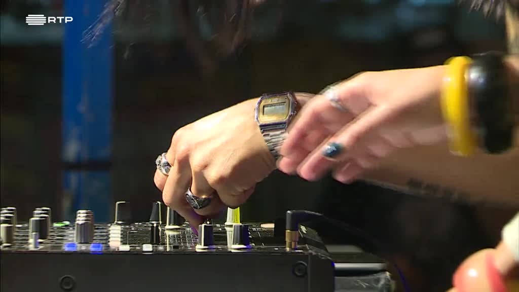 Imagem de Noise Dolls Club