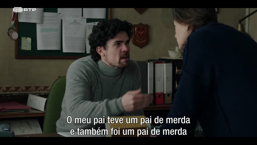 Imagem de Flores Sobre o Inferno: Os Casos de Tere