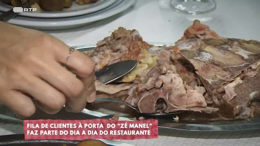 Imagem de À Mesa com Elas