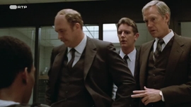 Imagem de O Caa-Polcias