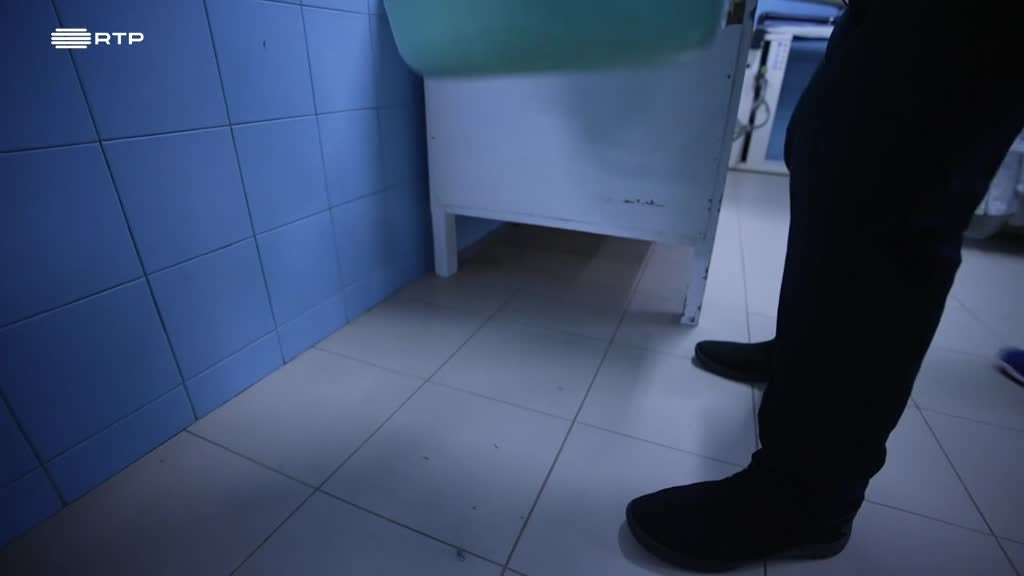 Imagem de Linha da Frente - Quantos Anos Cabem Numa Cela