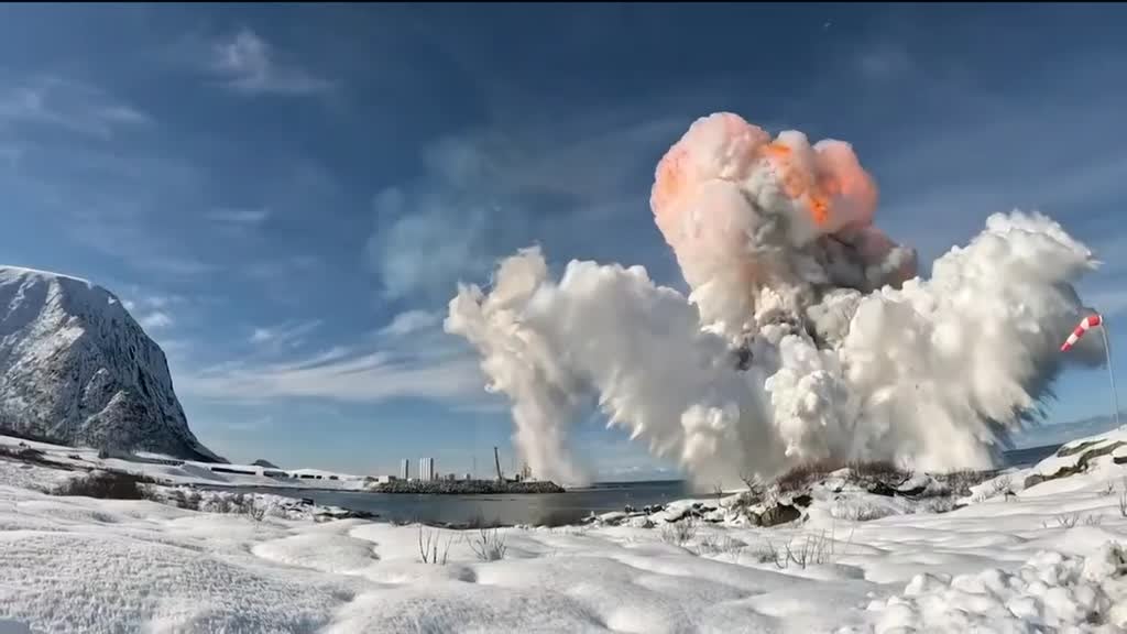 Imagem de Linha da Frente - A Ilha do Espaço