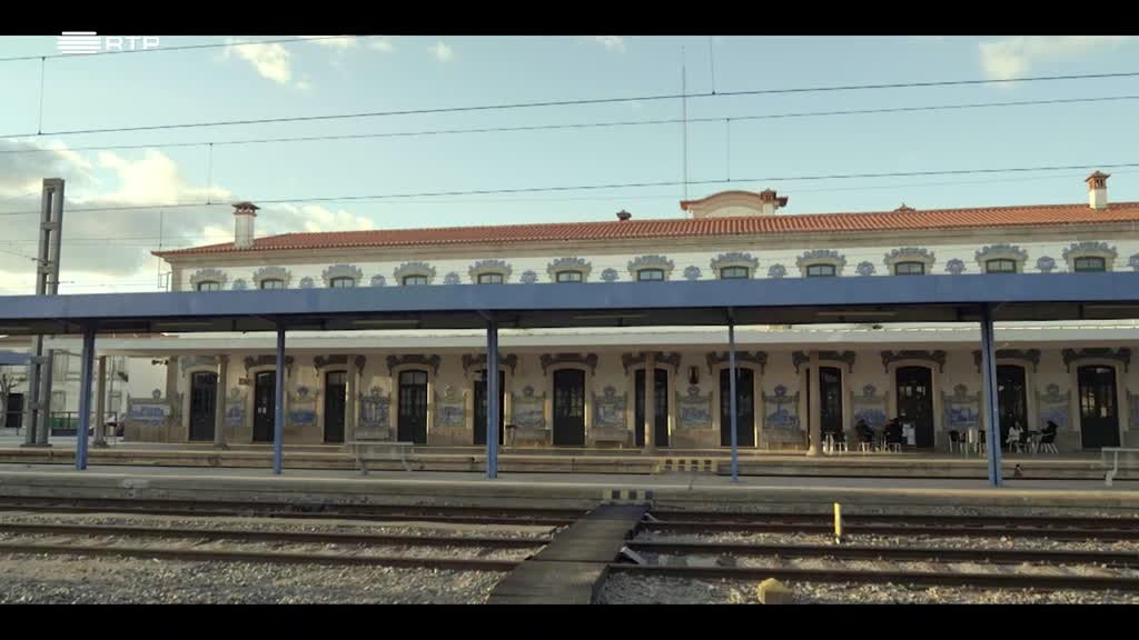 Imagem de Passagem de Nível - Beira Alta - A Rota da Saudade