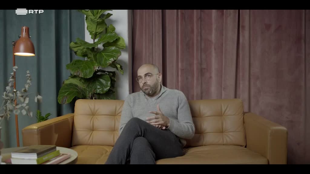 Imagem de Passagem de Nível - Comboio: Uma Viagem de Memórias