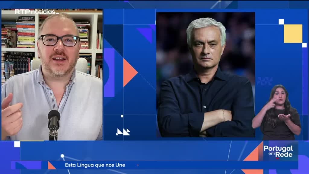 Imagem de Esta Língua Que Nos Une - Uma expressão que veio de José Mourinho "Estacionar o autocarro à frente da baliza" ou "Park the bus"
