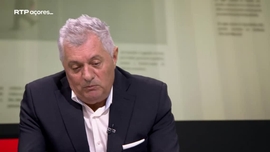 Imagem de D�vida P�blica A�ores e Relat�rio OCDE Altera��es Demogr�ficas