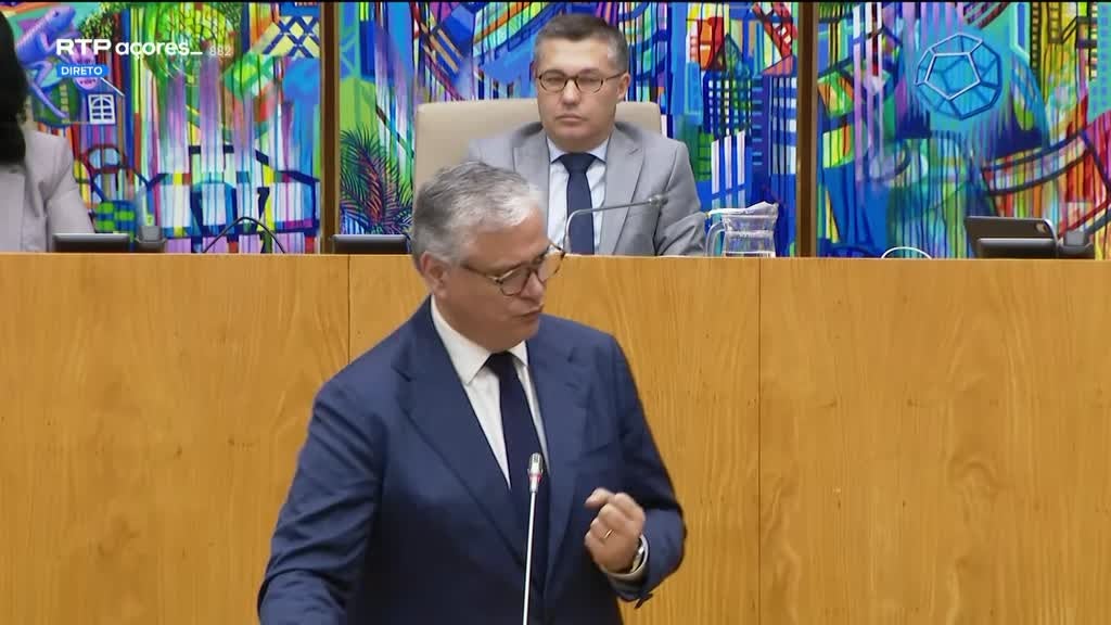 Imagem de Plenário Parlamentar Açores - Plenário Abril