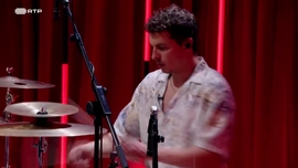 Imagem de Ac�cia Maior & Nancy Vieira, Arapuca Gongon, Van Sophie, N� Gon�alves, Nayana Santos, Vanessa Parish Crooks, C�ntia, Ga Da Lomba, Dennyh, Loreta KBA, D�bora Paris, Miroca Paris, Miraldya e Tiago Silva fazem-nos companhia na edi��o desta noite.