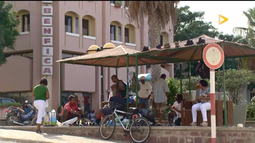 Imagem de Nha Terra Nha Cretcheu - Marisa Carvalho / Mulher