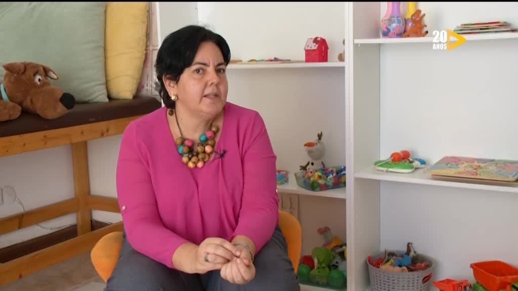 Imagem de Nha Terra Nha Cretcheu - Joana Almada / Pessoas Com Deficiência