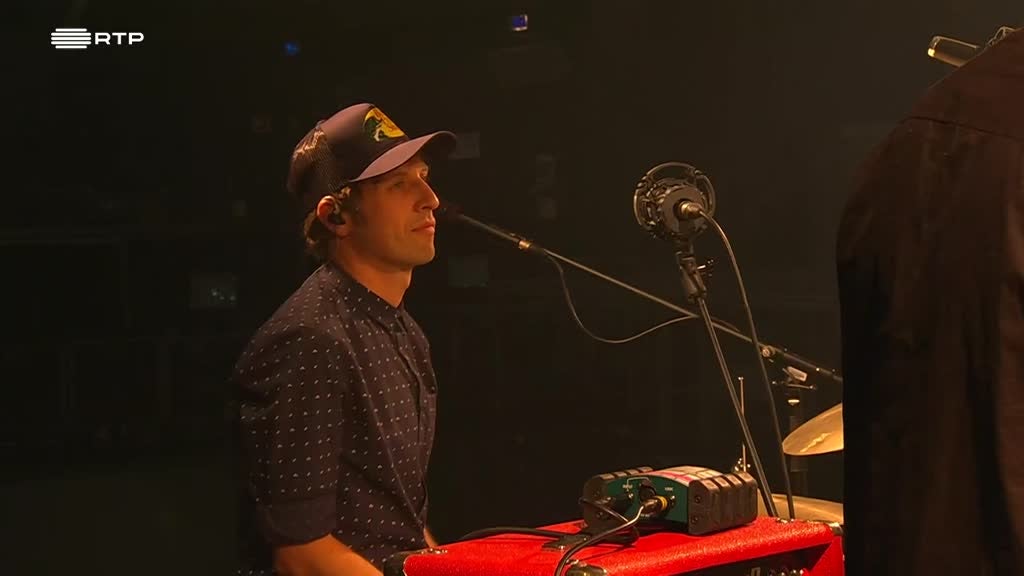 Imagem de Samuel Úria - 2000 A.D.