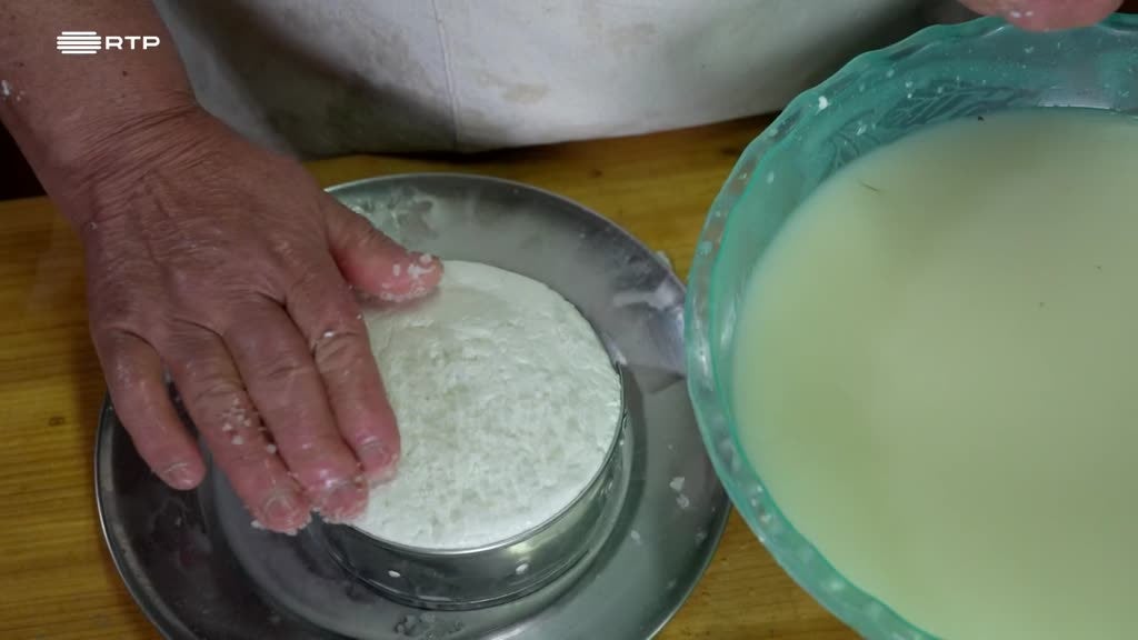 Imagem de Um Mundo na Aldeia - Marinhas do Sal e Ferraria de São João