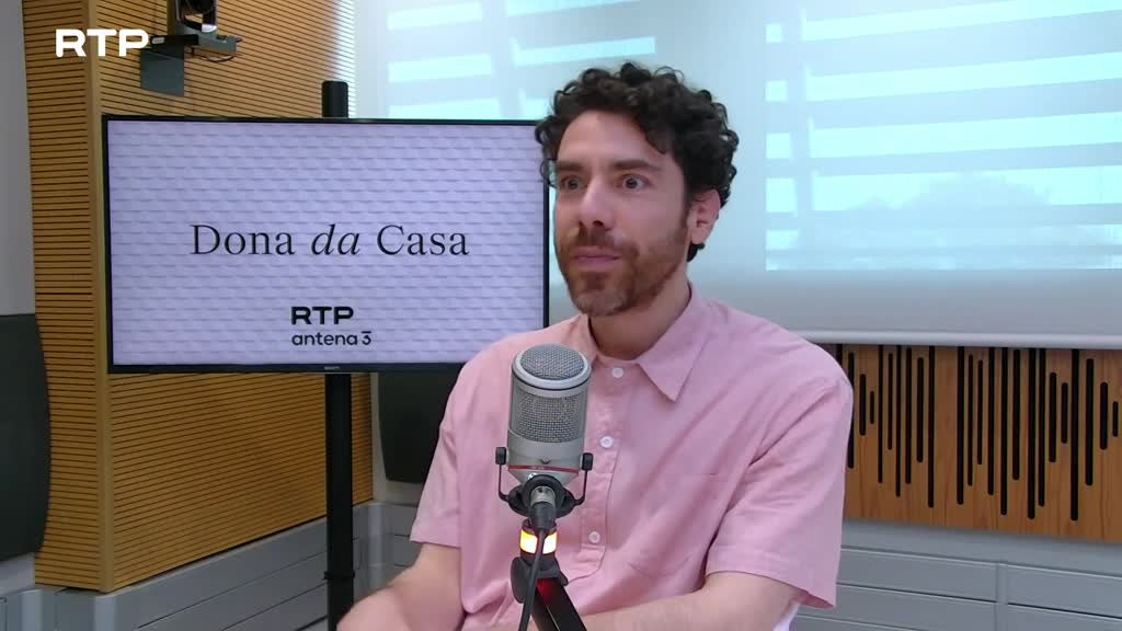 Imagem de Dona da Casa - Luca Argel - Cantor e Compositor