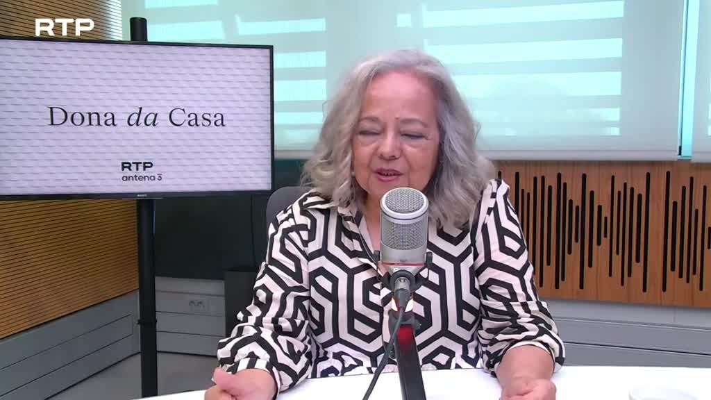 Imagem de Dona da Casa - Ana Paula Tavares - Poeta e Historiadora