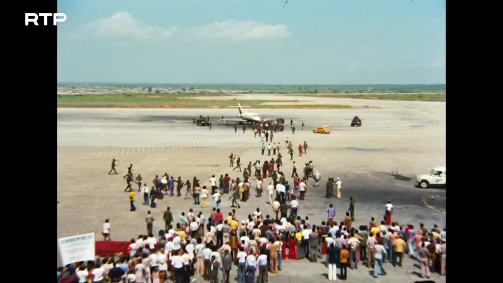 Imagem de Hora Cinemateca - Savimbi - O Muata da Paz em Luanda (1975)